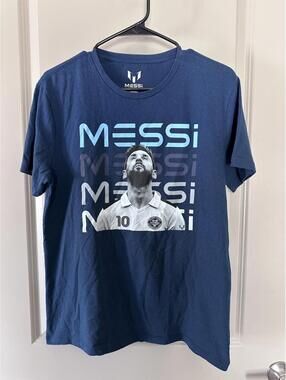 Lionel Messi Collection Soccer Football Blue Men's T-shirt Size Medium